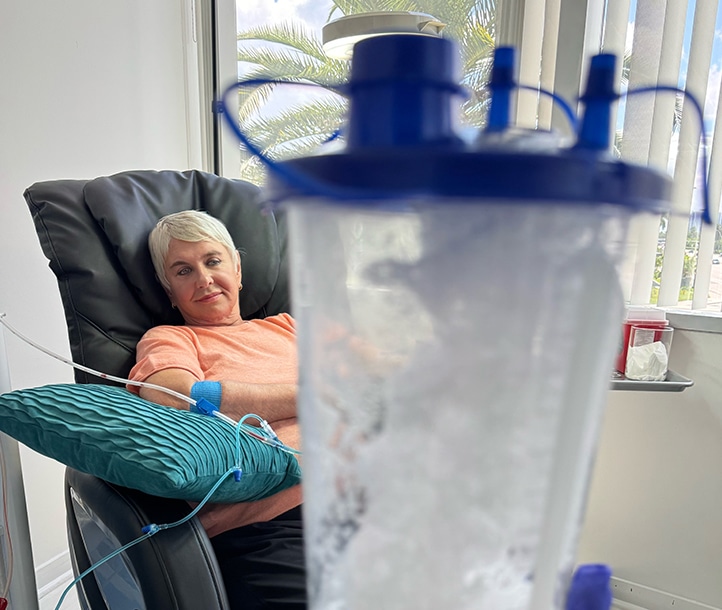 EBOO (Extracorporeal Blood Oxygenation & Ozonation) - Advanced Detox & Cellular Renewal